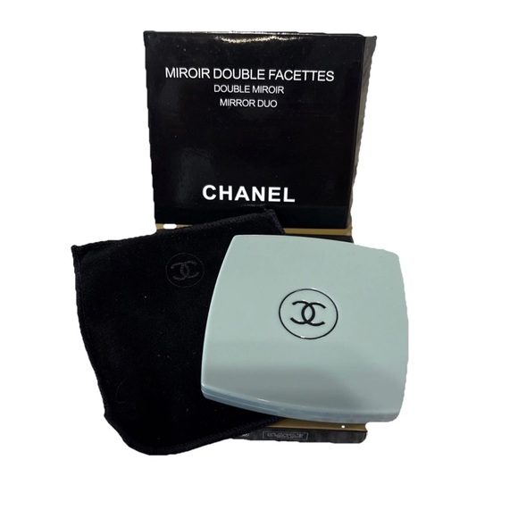 Chanel Limited Edition New Sage Green Double Mirror - Picture 1 of 6